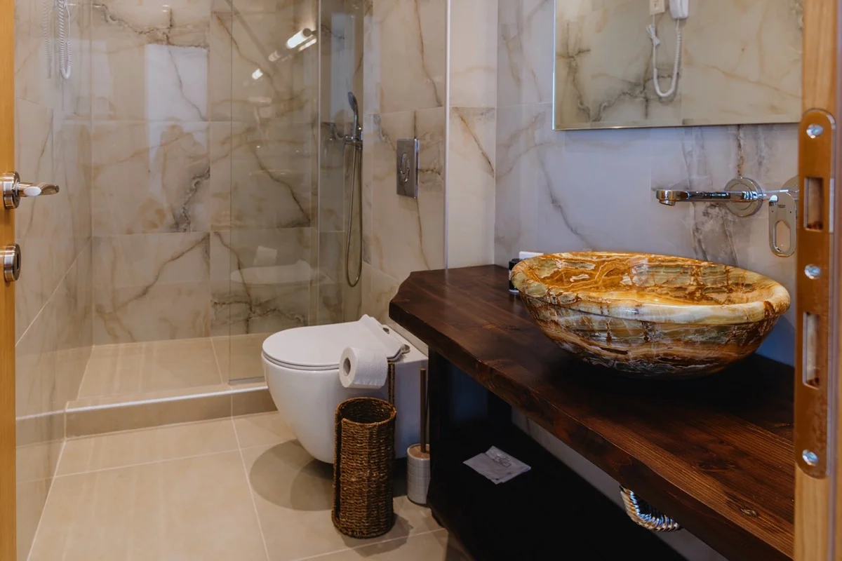 Tiara Holidays - Blue Bay Hotel Double room kupatilo